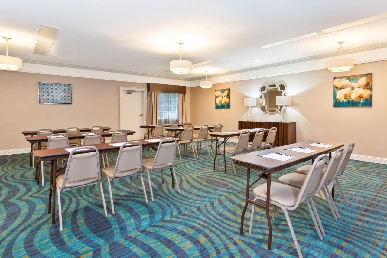 Holiday Inn Express & Suites Carmel North - Westfield By Ihg Exteriör bild